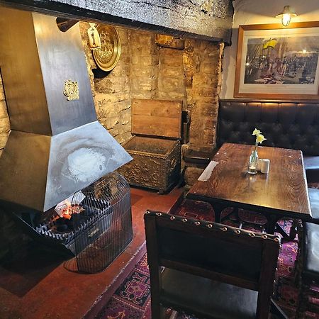 The Ship Inn Аундл Экстерьер фото